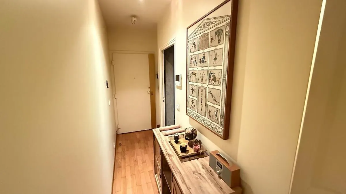 Les Balcons De Victor Hugo Apartment Paris France